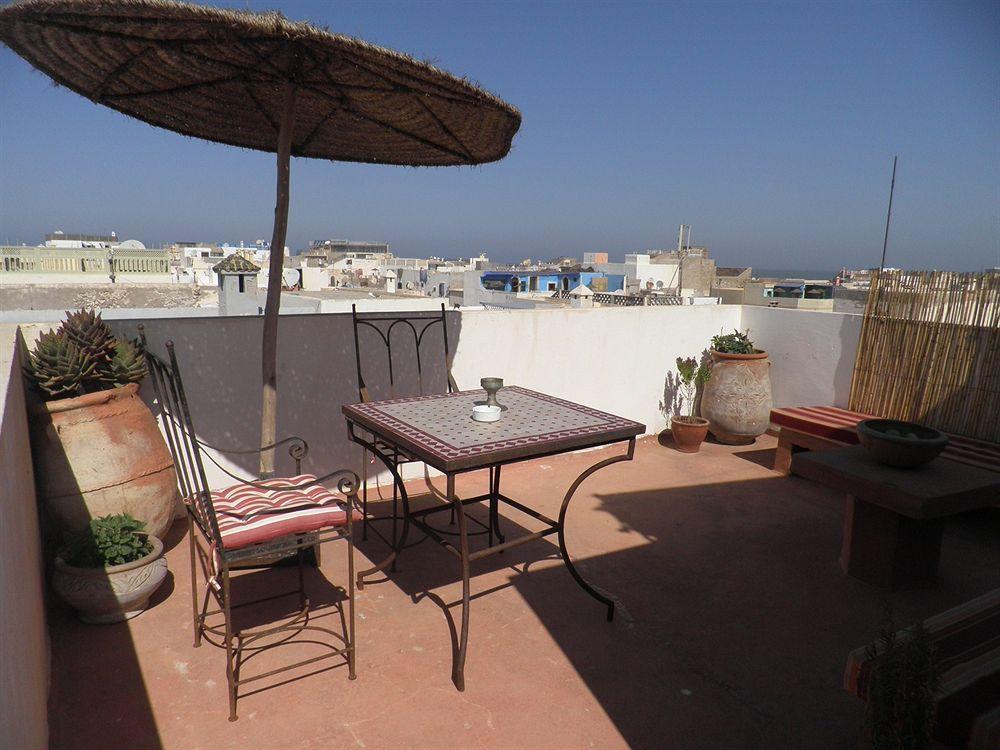 Bed and Breakfast Riad Dar Latigeo Эс-Сувейра Экстерьер фото